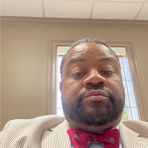 Meet your Posher, Howard - Picture 2 of 2